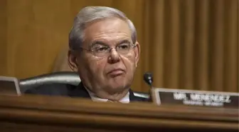 Türkiye düşmanı ABD'li eski senatör Bob Menendez hakim karşısında: 212 yıla kadar hapsi isteniyor