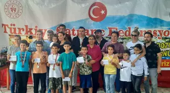 Mersin'de Atatürk'ü Anma Gençlik ve Spor Bayramı kapsamında satranç turnuvası düzenlendi