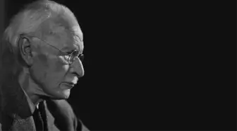 Carl Jung'dan Hayatı Değiştirecek 10 Alıntı