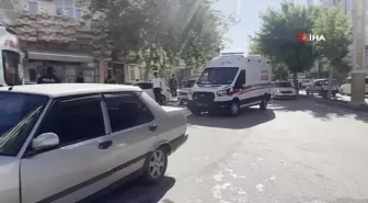 Elazığ'da iki otomobil çarpıştı: 3 yaralı