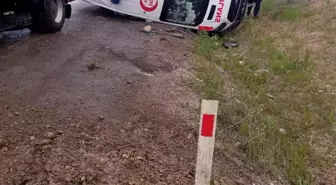 Kayseri'de ambulans kaza yaptı: 3 sağlık çalışanı yaralandı