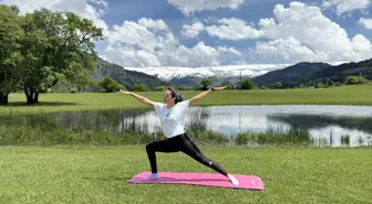 Artvin'de Gençlik Haftası kapsamında Usot Gölü'nde yoga etkinliği düzenlendi