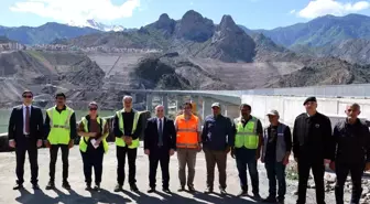 Artvin Valisi Yusufeli Merkez Viyadüğü'nde İncelemelerde Bulundu