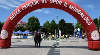 Düzce'de Gençlik Haftası Törenle Kutlandı