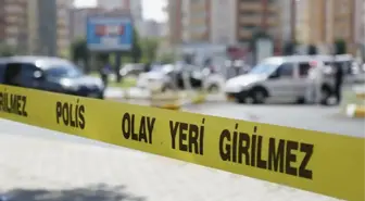 Evinde yasak aşk kaçamağı yapan kadın, kocasına yakalandı! Bıçak ve boru anahtarıyla dehşet saçtı