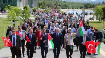 Uşak Üniversitesi'nde İsrail'in Gazze'ye saldırılarını protesto yürüyüşü düzenlendi