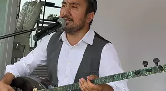 Yörük kültürüne ait türküler derleyen bağlama sanatçısı Mehmet Yiğit