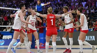 A Milli Kadın Voleybol Takımı, Milletler Ligi'nde Hollanda'yı 3-1 Yendi