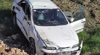 Bolu'da Kamyonla Otomobil Çarpıştı: Sürücü Yaralandı
