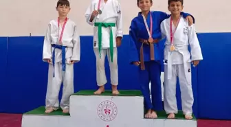 Kumluca Demirspor Kulübü Minikler Judo Şampiyonasında Başarılı