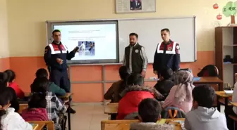 Ağrı'da öğrencilere doğa ve hayvan sevgisi eğitimi verildi