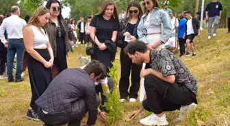 Kahramanmaraş'ta Depremde Hayatını Kaybeden Öğrenciler Anısına Fidan Dikildi