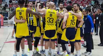 Fenerbahçe Beko, Aliağa Petkimspor'u mağlup ederek yarı finale yükseldi