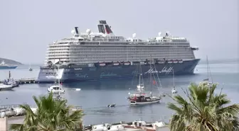 Bodrum'a kruvaziyer turist akını