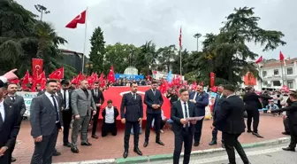 Bursa Ülkü Ocakları, 19 Mayıs Atatürk'ü Anma, Gençlik ve Spor Bayramı için yürüyüş düzenledi