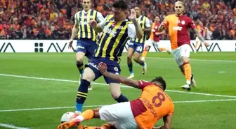 Galatasaray, Fenerbahçe'ye 1-0 Mağlup Oldu