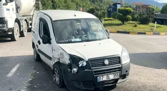 Zonguldak-Ankara Karayolu Gökçebey Yol Ayrımında Trafik Kazası