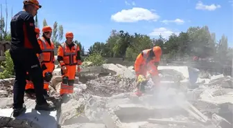 Atatürk Üniversitesi öğrencileri AFAD ile deprem müdahalesi eğitimi aldı