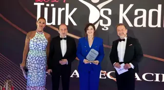 Türk İş Kadınları Plaket Töreni, Fuat Paşa Yalısı'nda Gerçekleşti