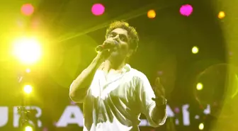Uğur Aslan, İskenderun Gençlik Festivali'nde sahne aldı