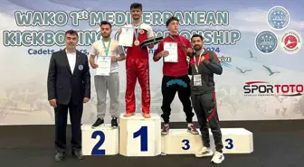 Körfez Gençlerbirliği Sporcusu Burak Güneş 1. Uluslararası Akdeniz Kick Boks Şampiyonası'nda Şampiyon Oldu