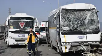 Manisa'da fabrika servisleri çarpıştı: 35 yaralı