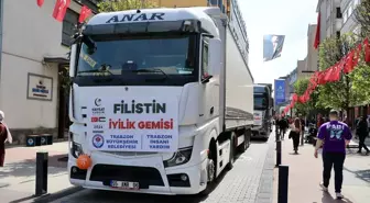 Trabzon'dan Filistin'e Yardım Tırları Dualarla Yola Çıktı