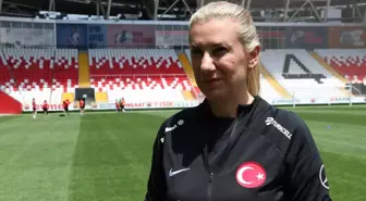 A Milli Kadın Futbol Takımı, Azerbaycan'ı Erzincan'da yenmek istiyor