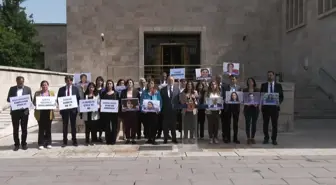 DEM Parti Milletvekilleri Kobani Davası'ndaki Cezaları Protesto Etmek İçin Yürüdü