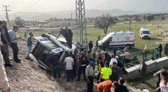 Kütahya'da otobüs kazası: 13 yaralı