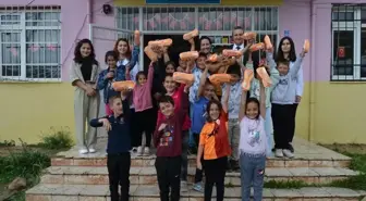 Niğde'de öğrencilere diş hekimleri tarafından ağız ve diş sağlığı taraması yapıldı