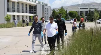 Siirt Üniversitesi öğrencileri çevre temizliği etkinliği düzenledi