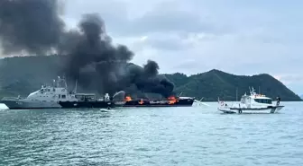 Phuket'te Lüks Yatta Yangın Çıktı