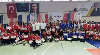 Karaman'da Okul Sporları Yıldızlar ve Gençler Oturarak Voleybol Türkiye Şampiyonası Sona Erdi