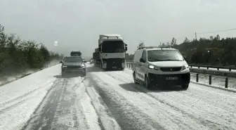 Ankara ve Eskişehir'de Dolu Trafiği Olumsuz Etkiledi