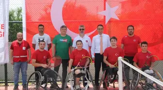 Beypazarı'nda Gençlik Haftası kapsamında tekerlekli sandalye tenis turnuvası düzenlendi