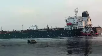 İstanbul Boğazı'nda 'Osaka' alarmı! 40 bin ton petrol taşıyan tanker dümen arızası nedeniyle sürüklendi