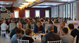 Hayrat İnsani Yardım Derneği Filistin'e Yardım Programı Düzenledi