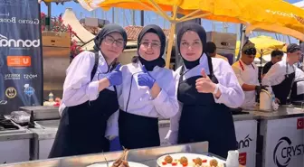 Kayseri Üniversitesi Aşçılık Programı Öğrencileri Bodrum'da Yemek Yarışmasında 11 Madalya Kazandı