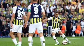 Fenerbahçe'nin Hücum Oyuncuları Tadic ve Szymanski Çift Haneli Rakamlara Ulaştı