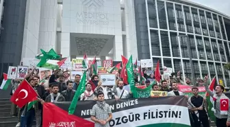 İstanbul Medipol Üniversitesi Öğrencileri Gazze Saldırısını Protesto Etti