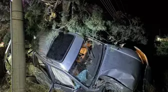 İzmir'de Otomobil Devrildi: Sürücü Hayatını Kaybetti