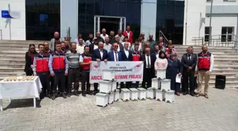 Kütahya'da Arıcılığı Geliştirme Projesi Kapsamında Sertifika ve Malzeme Dağıtımı Yapıldı