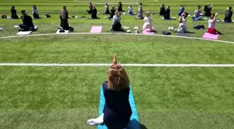 İktisadi ve İdari Bilimler Fakültesi öğrencileri stresi azaltmak için yoga ve meditasyon etkinliği düzenledi