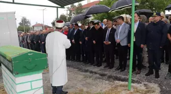 Diyaliz Sonrası Hayatını Kaybeden Saniye Aksöz Toprağa Verildi