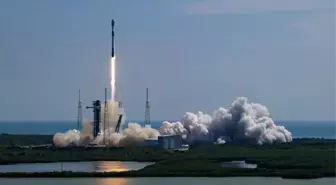 SpaceX, 23 adet Starlink uydusunu yörüngeye gönderdi