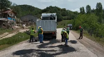 Tokat'ın Almus ilçesinde grup yollarında çalışma gerçekleştiriliyor