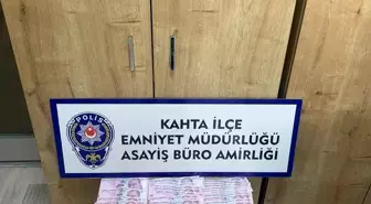 Kahta İlçe Emniyet Müdürlüğü, Vergi Borcu Hırsızını Yakaladı