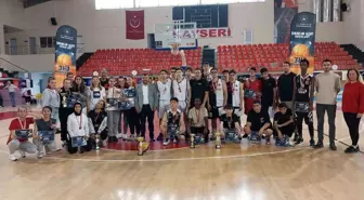 'Sokaklar Bizim 3x3 Basketbol Gençlik Kupası' Kayseri Müsabakaları Tamamlandı