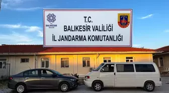 Ayvalık'ta 15 göçmen ve 2 insan taciri yakalandı